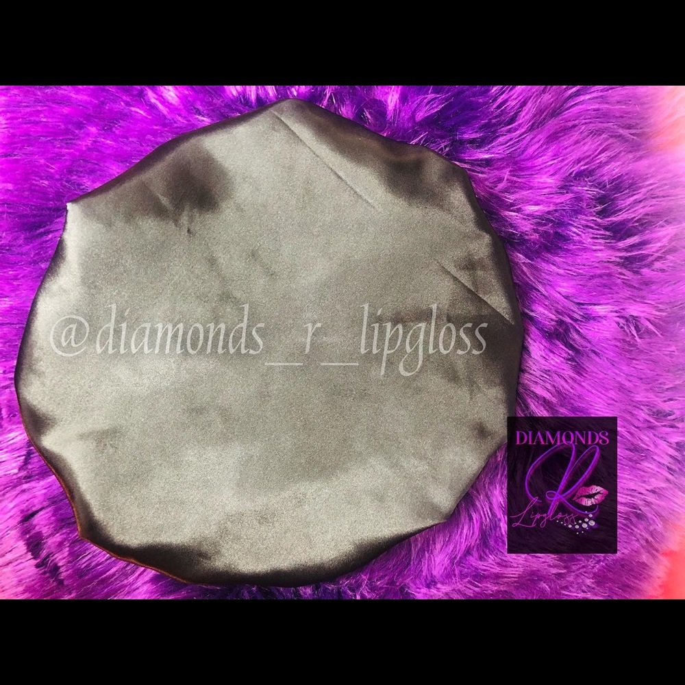 Black Revisable Bonnet